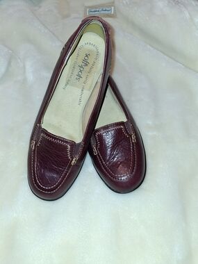 Softspots Women’s Burgundy Leather Loafers